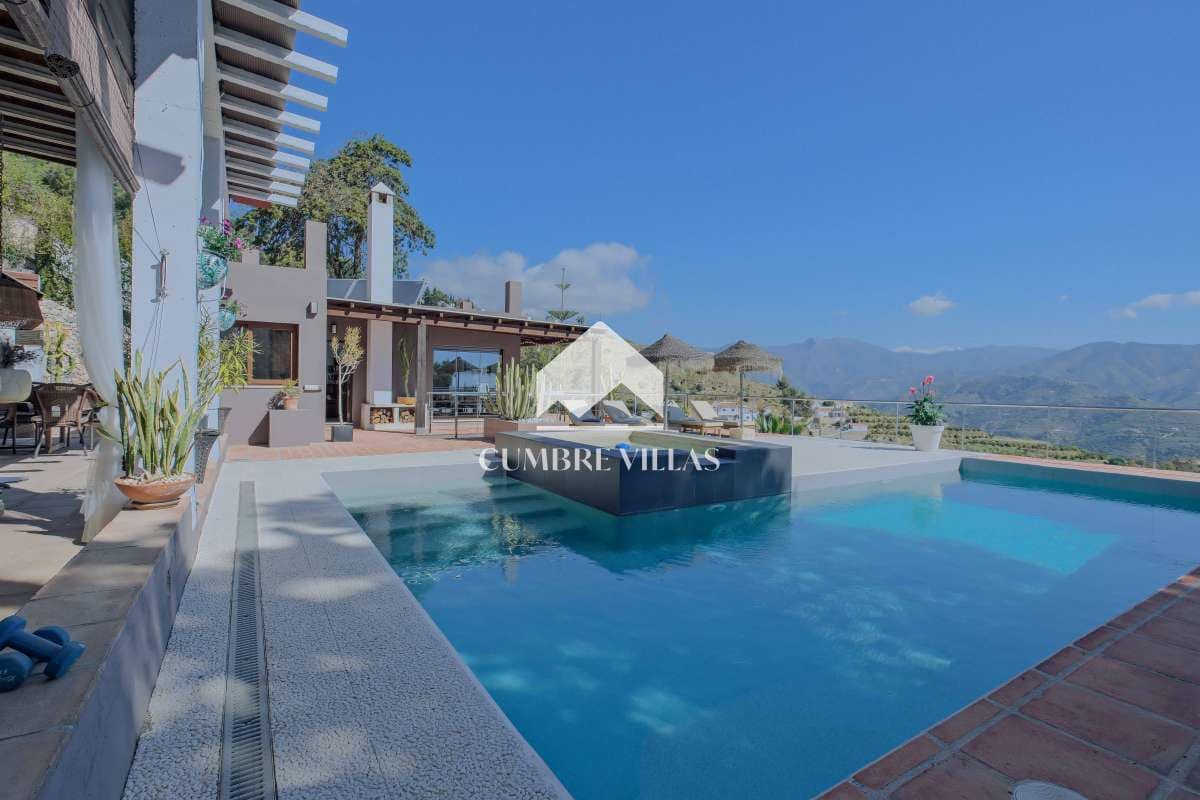 4 soverom Villa til salgs i Salobrena med svømmebasseng - € 1 150 000 (Ref: 9761545)