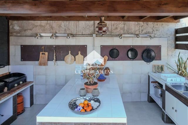 4 soverom Villa til salgs i Salobreña med svømmebasseng - € 1 150 000 (Ref: 9761545)