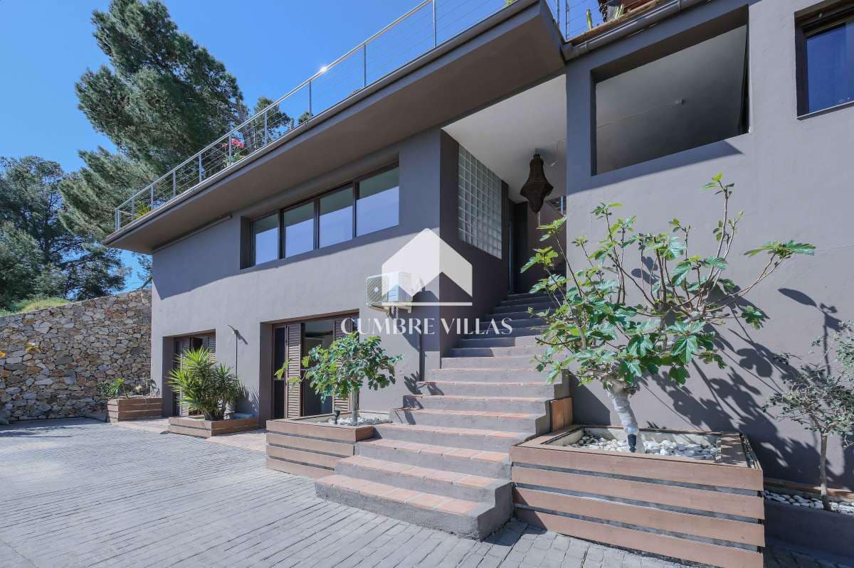 4 soverom Villa til salgs i Salobrena med svømmebasseng - € 1 150 000 (Ref: 9761545)