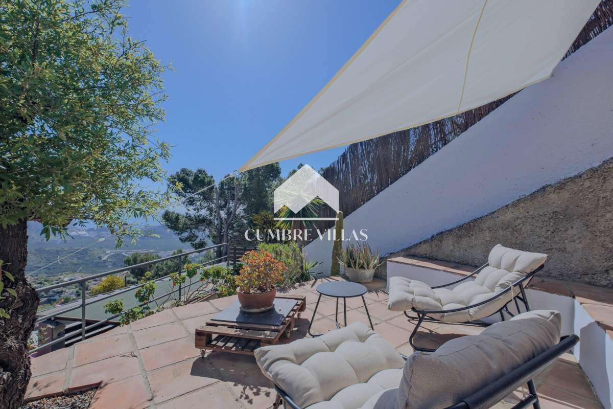 4 soverom Villa til salgs i Salobrena med svømmebasseng - € 1 150 000 (Ref: 9761545)