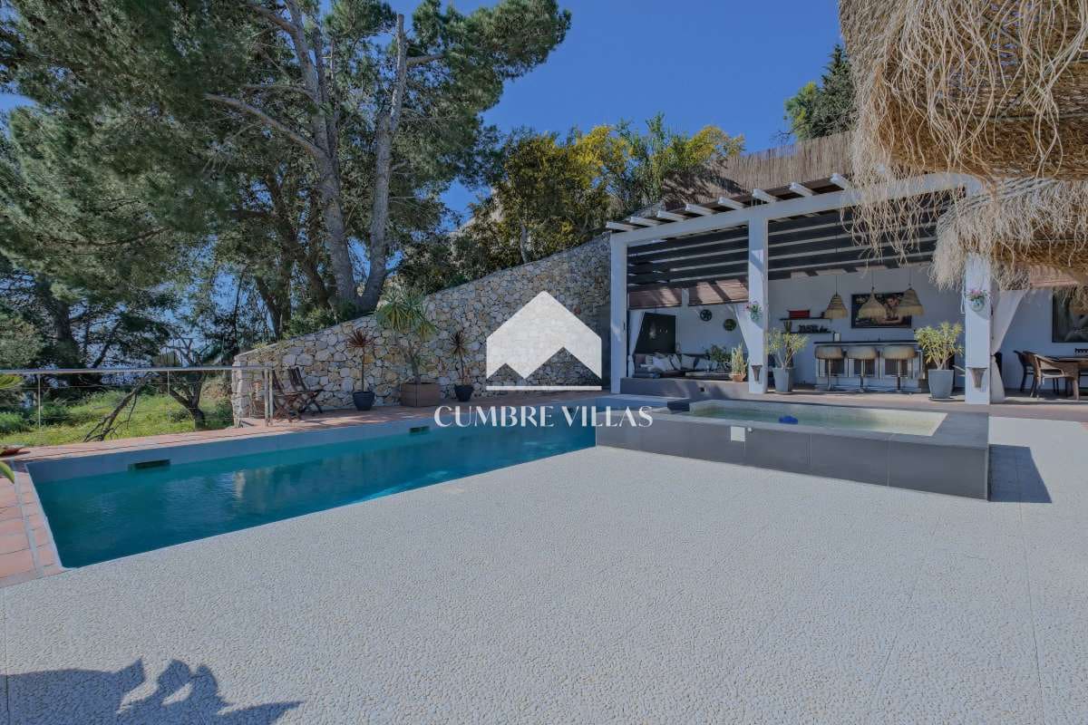 4 soverom Villa til salgs i Salobrena med svømmebasseng - € 1 150 000 (Ref: 9761545)