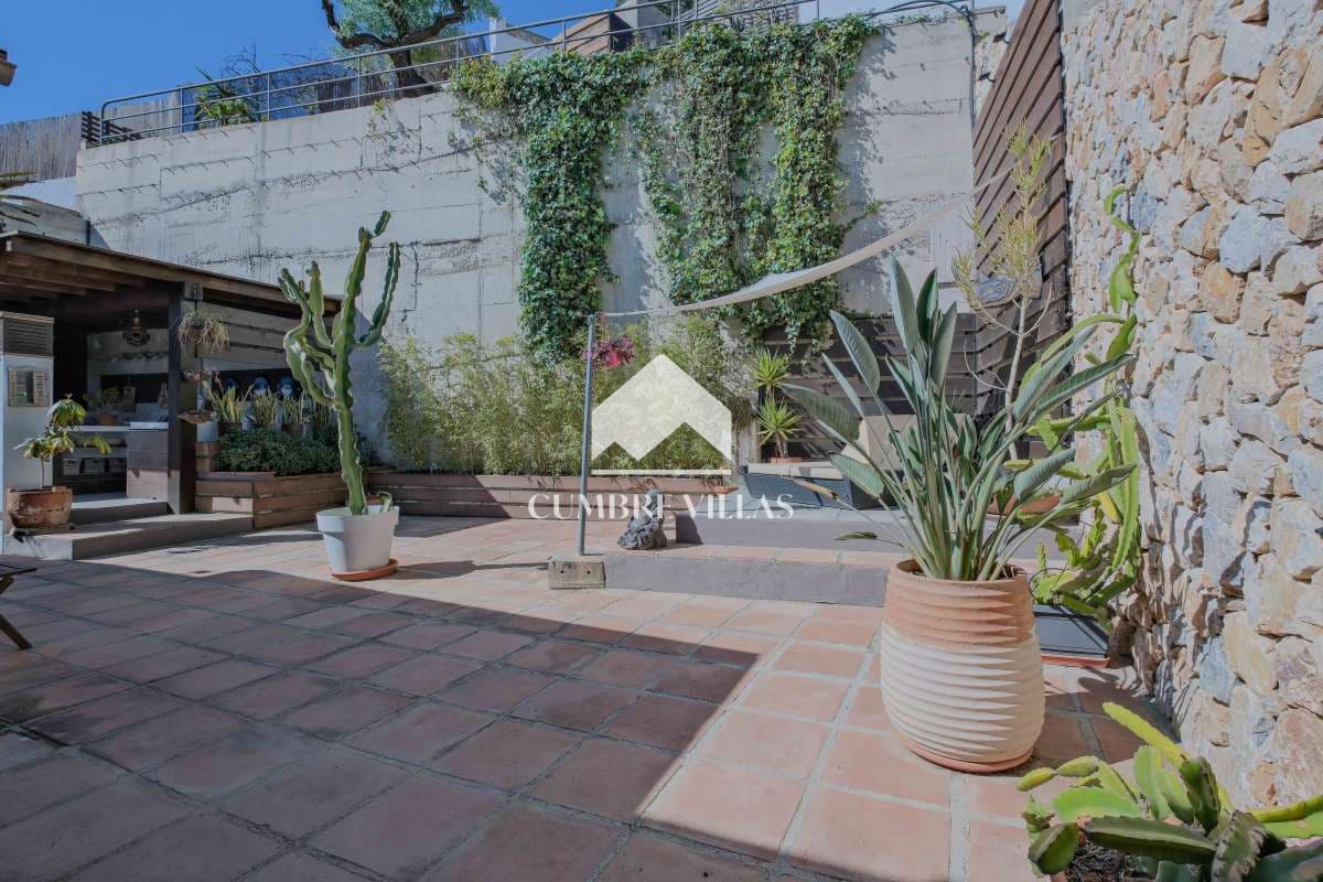 4 soverom Villa til salgs i Salobrena med svømmebasseng - € 1 150 000 (Ref: 9761545)