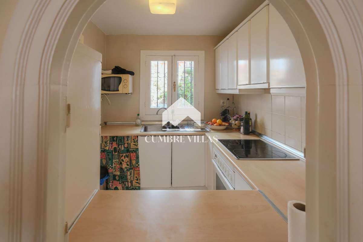 3 makuuhuone Huvila myytävänä paikassa Salobrena mukana uima-altaan - 299 000 € (Ref: 9761546)