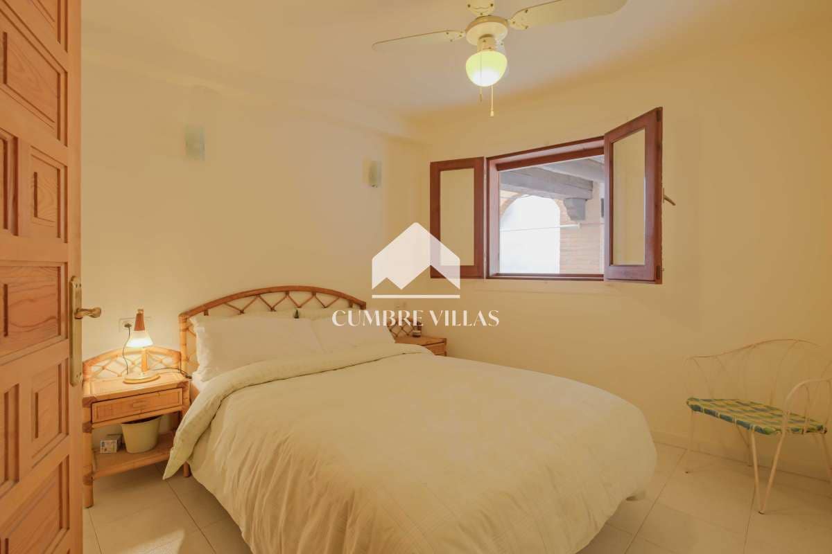 3 makuuhuone Huvila myytävänä paikassa Salobrena mukana uima-altaan - 299 000 € (Ref: 9761546)