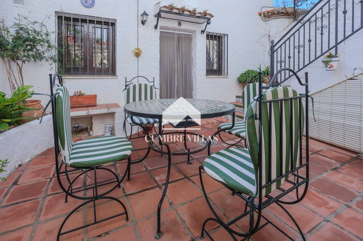 3 makuuhuone Huvila myytävänä paikassa Salobrena mukana uima-altaan - 299 000 € (Ref: 9761546)