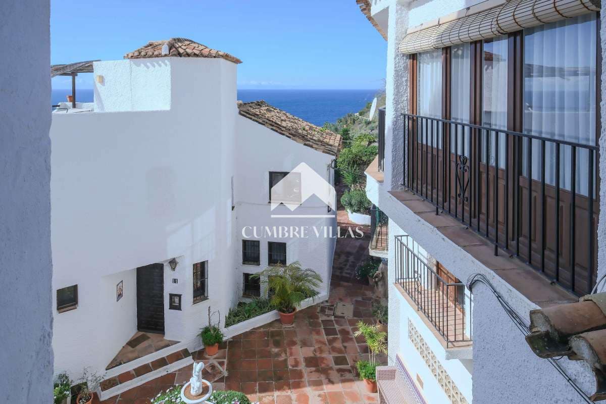 3 makuuhuone Huvila myytävänä paikassa Salobrena mukana uima-altaan - 299 000 € (Ref: 9761546)