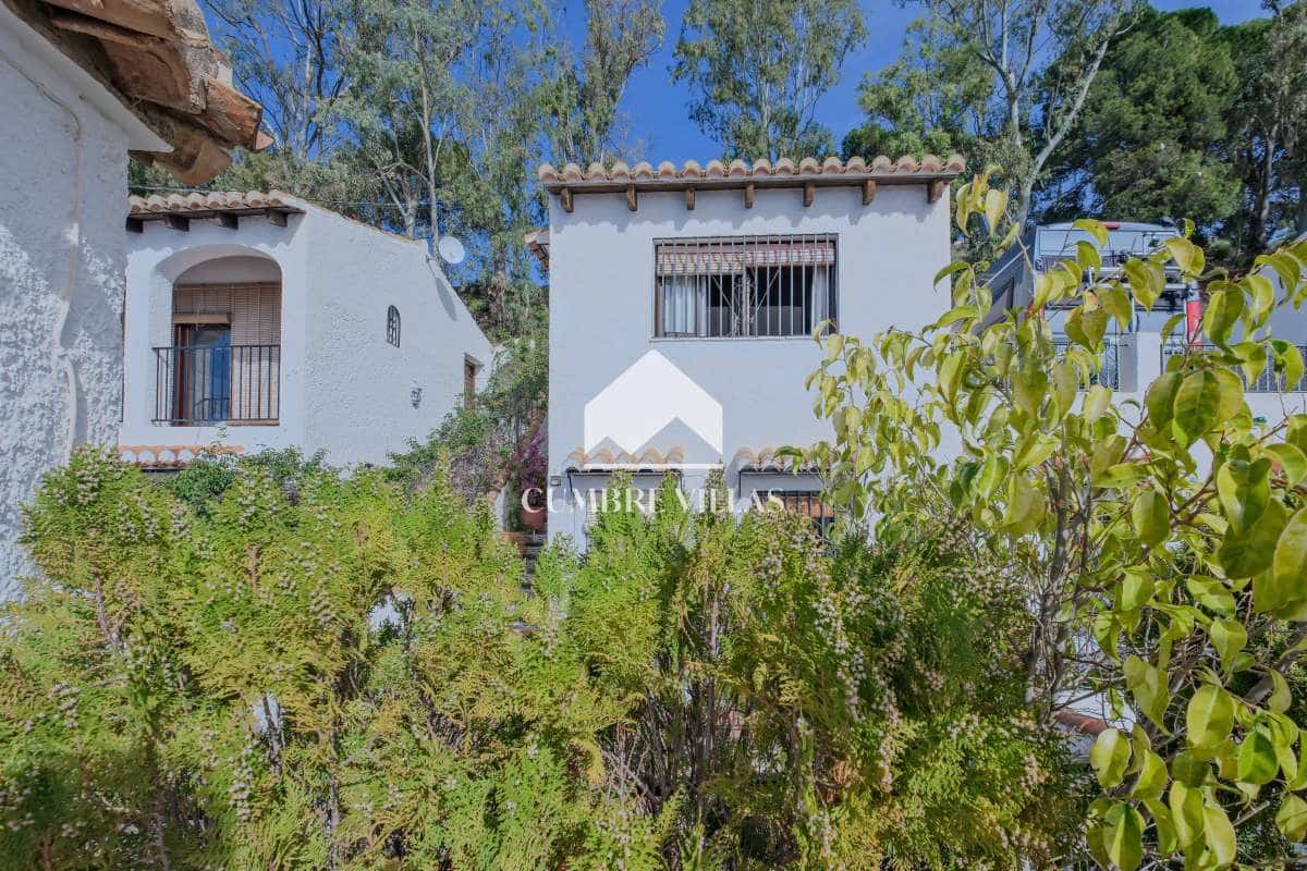 3 makuuhuone Huvila myytävänä paikassa Salobrena mukana uima-altaan - 299 000 € (Ref: 9761546)