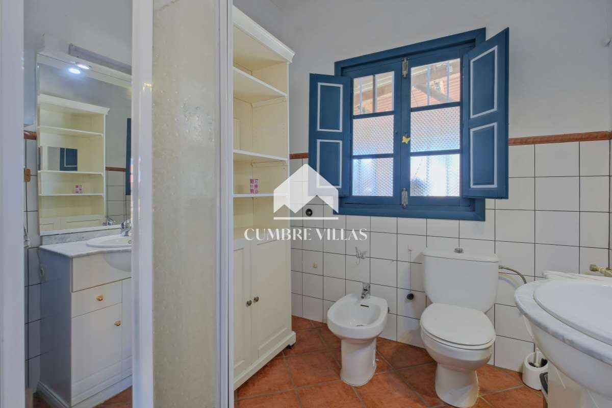 6 bedroom Finca/Country House for sale in Almunecar with pool garage - € 975,000 (Ref: 9821856)