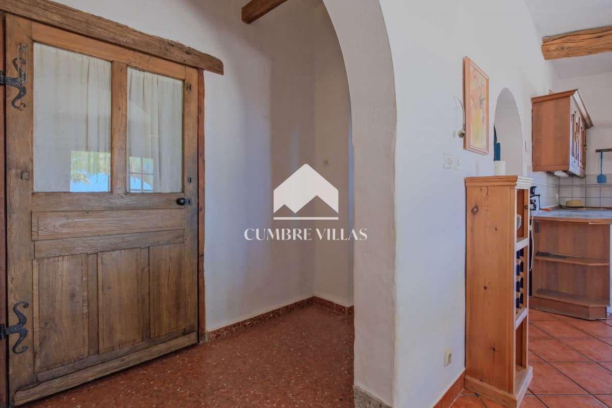 6 bedroom Finca/Country House for sale in Almunecar with pool garage - € 975,000 (Ref: 9821856)