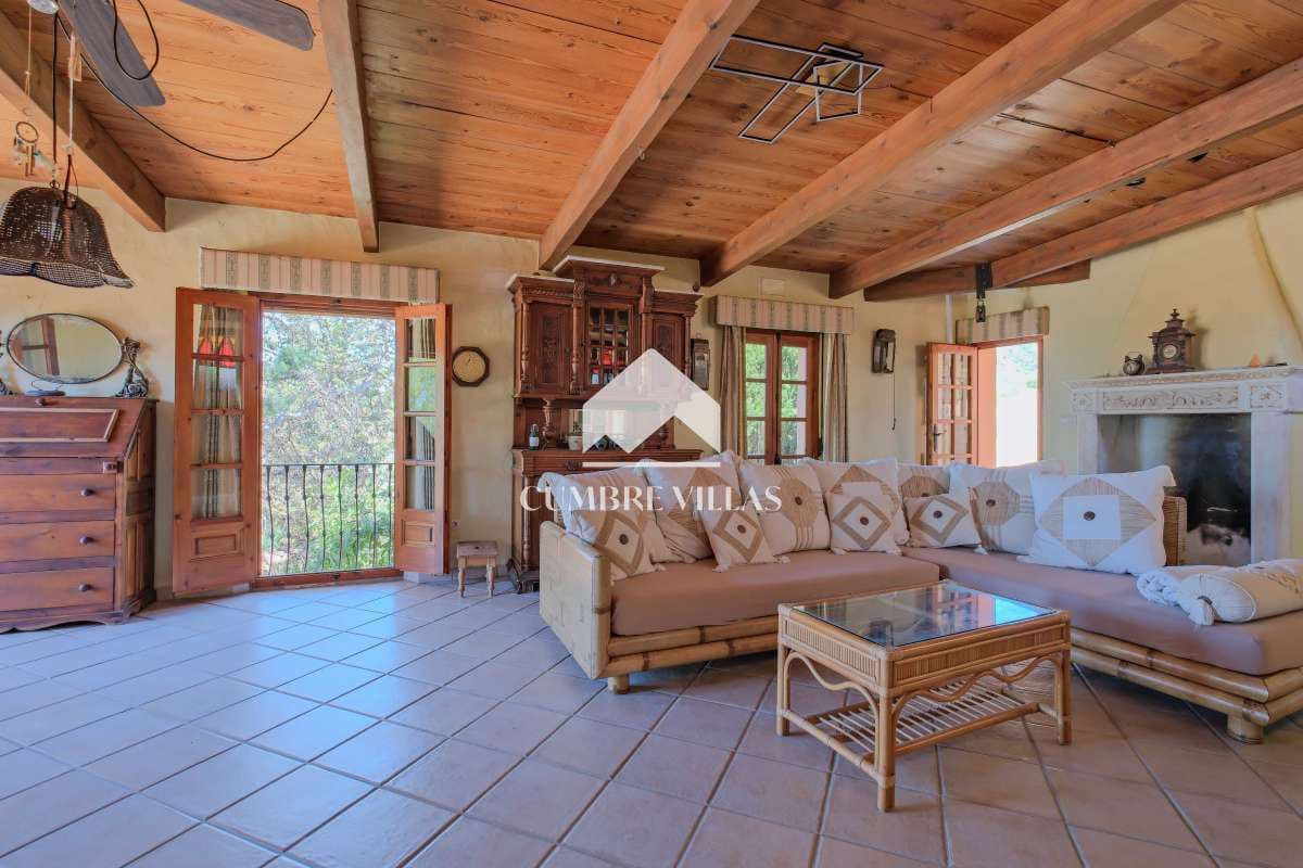 6 bedroom Finca/Country House for sale in Almunecar with pool garage - € 975,000 (Ref: 9821856)