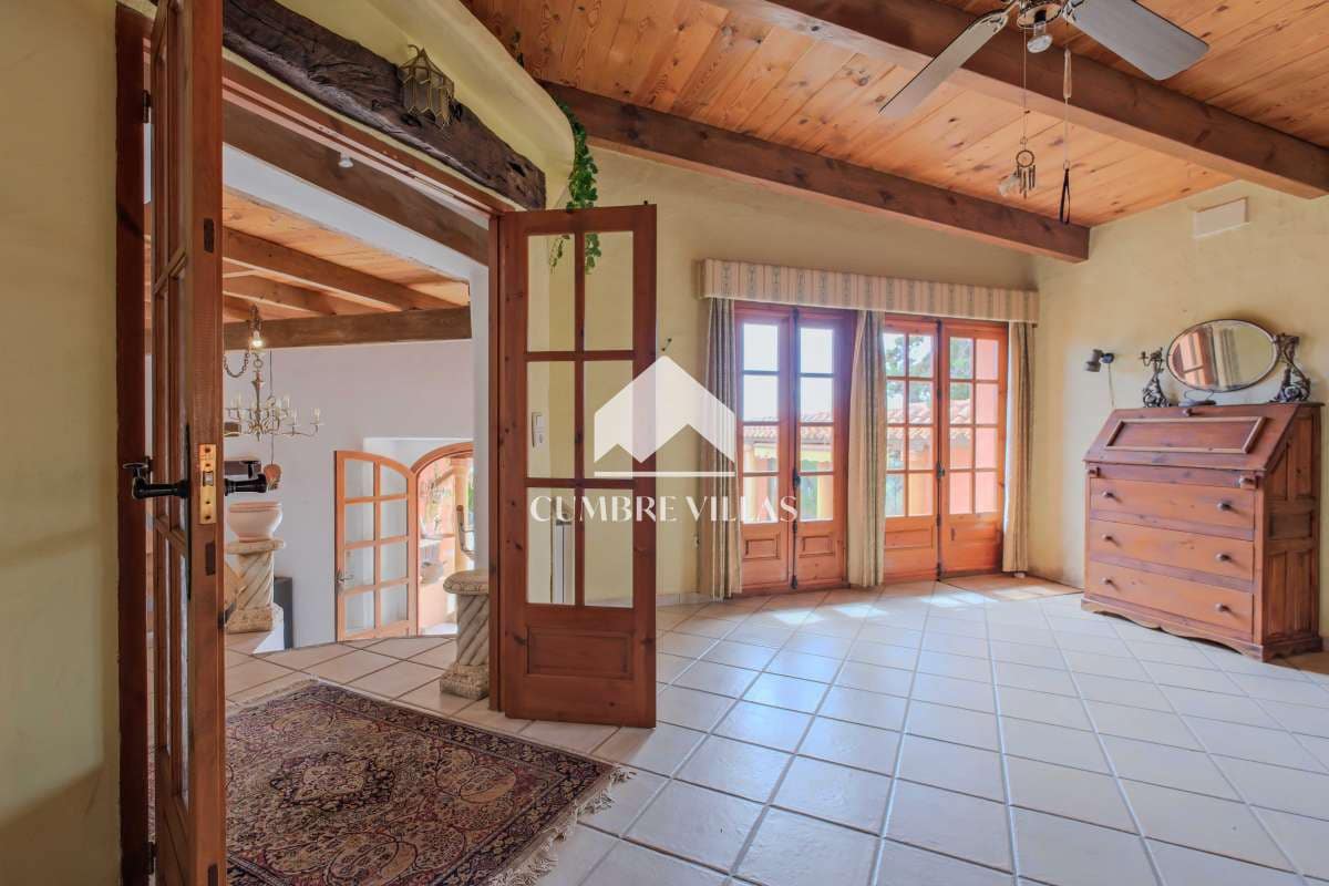 6 bedroom Finca/Country House for sale in Almunecar with pool garage - € 975,000 (Ref: 9821856)