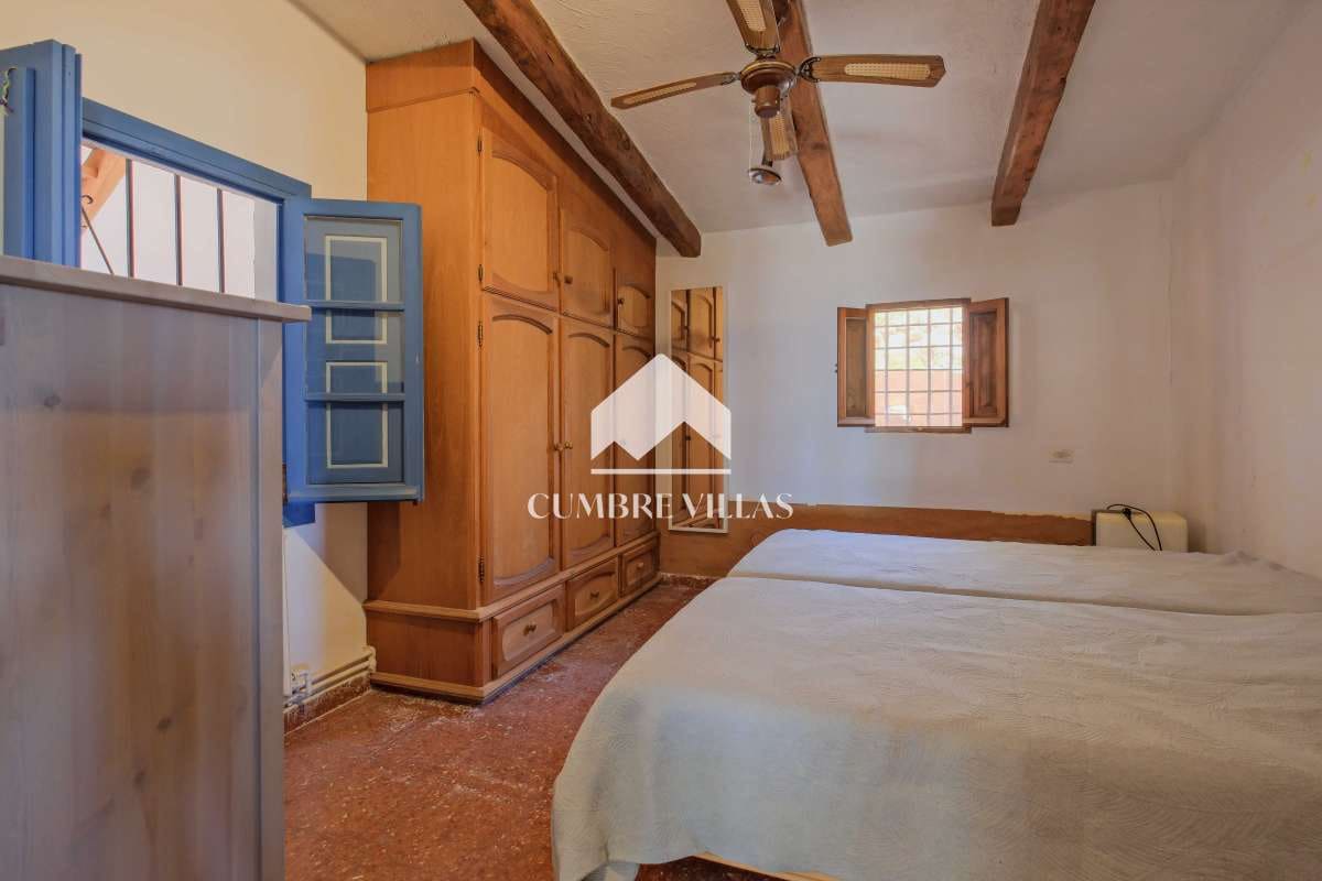 6 bedroom Finca/Country House for sale in Almunecar with pool garage - € 975,000 (Ref: 9821856)