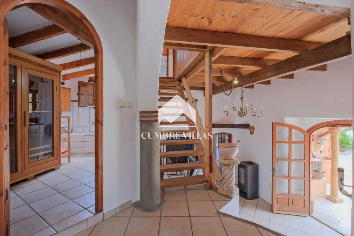 6 bedroom Finca/Country House for sale in Almunecar with pool garage - € 975,000 (Ref: 9821856)
