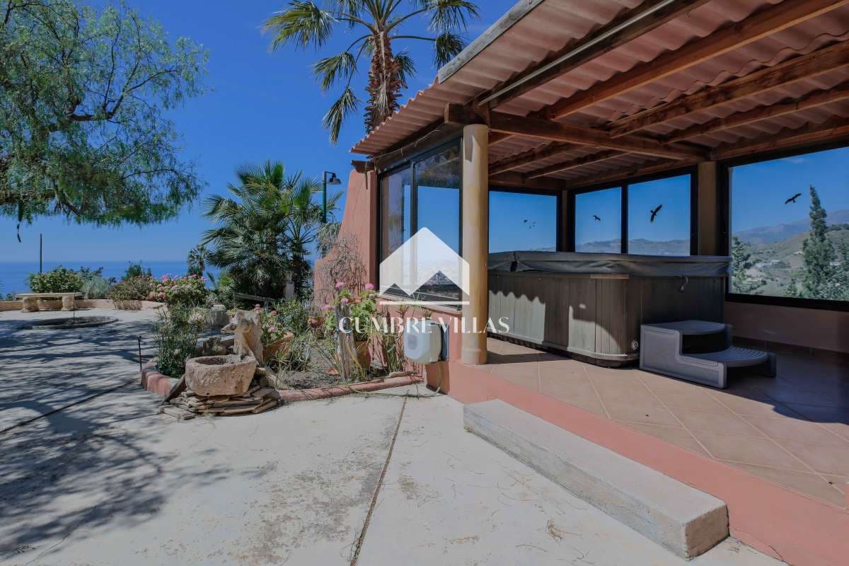 6 bedroom Finca/Country House for sale in Almunecar with pool garage - € 975,000 (Ref: 9821856)