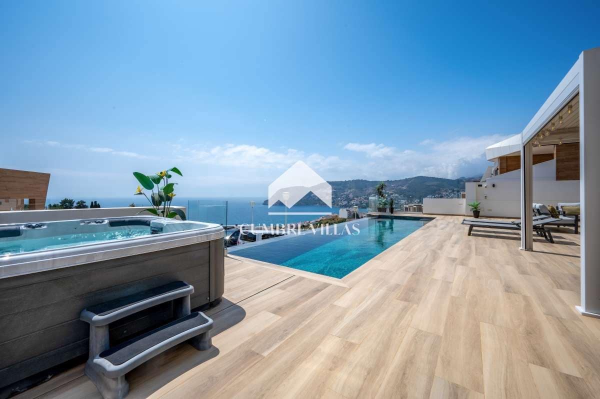 5 quarto Moradia para venda em La Herradura com piscina garagem - 2 525 000 € (Ref: 9821857)