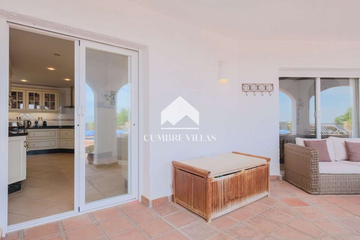 5 bedroom Villa for sale in Salobrena with pool garage - € 1,140,000 (Ref: 9821858)