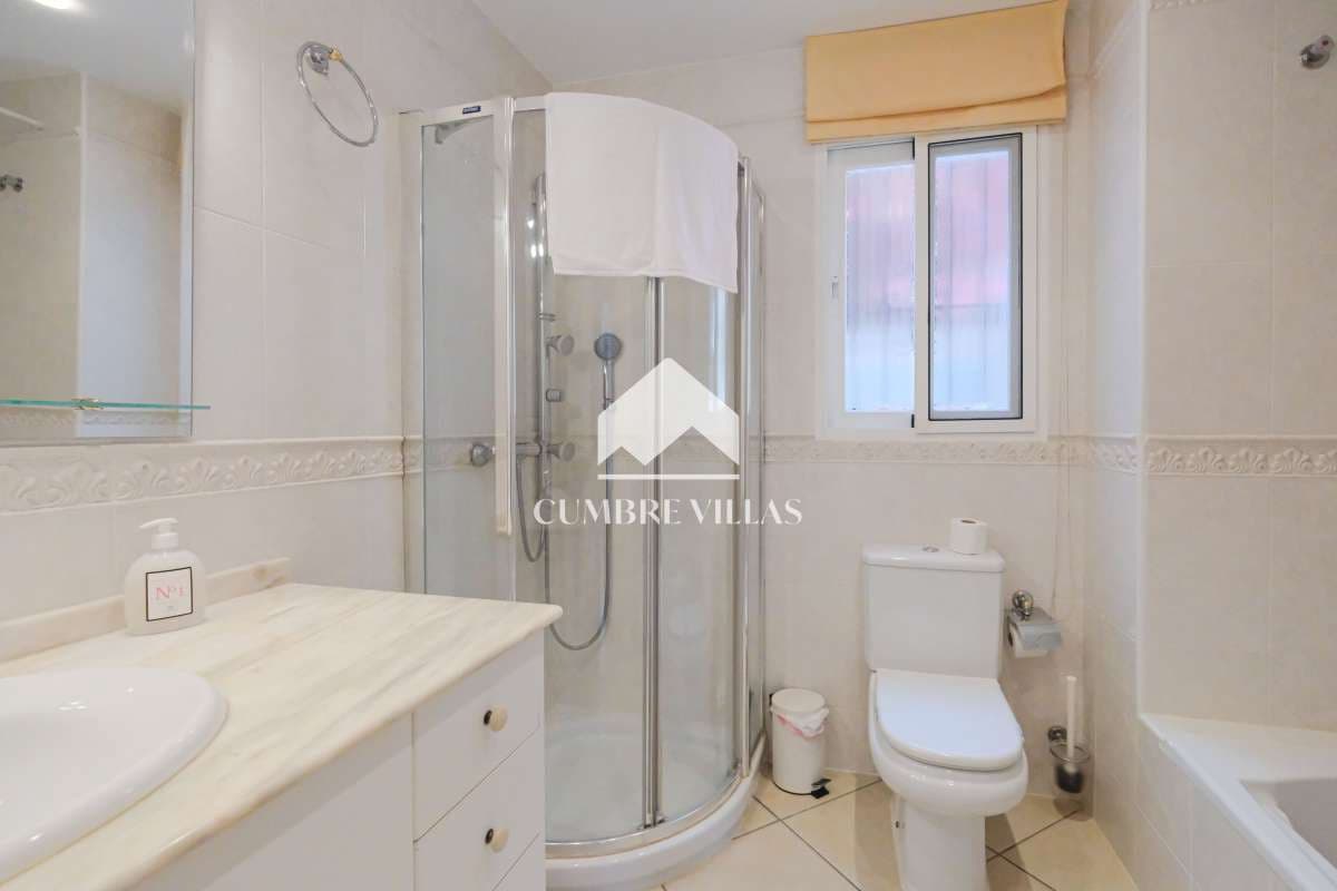 5 bedroom Villa for sale in Salobrena with pool garage - € 1,140,000 (Ref: 9821858)