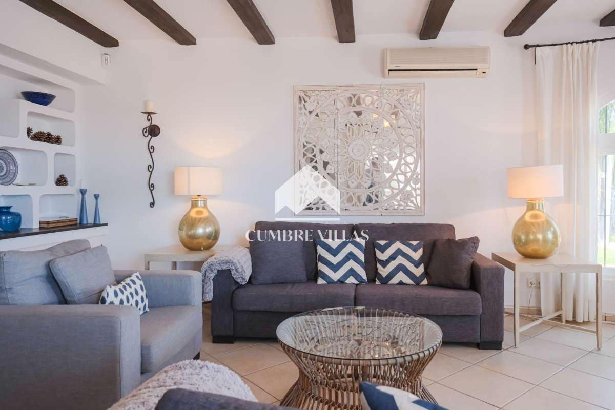 5 bedroom Villa for sale in Salobrena with pool garage - € 1,140,000 (Ref: 9821858)