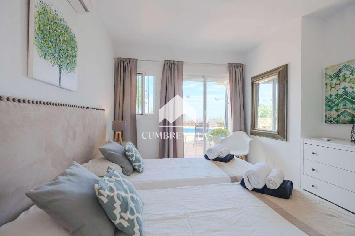 5 bedroom Villa for sale in Salobrena with pool garage - € 1,140,000 (Ref: 9821858)
