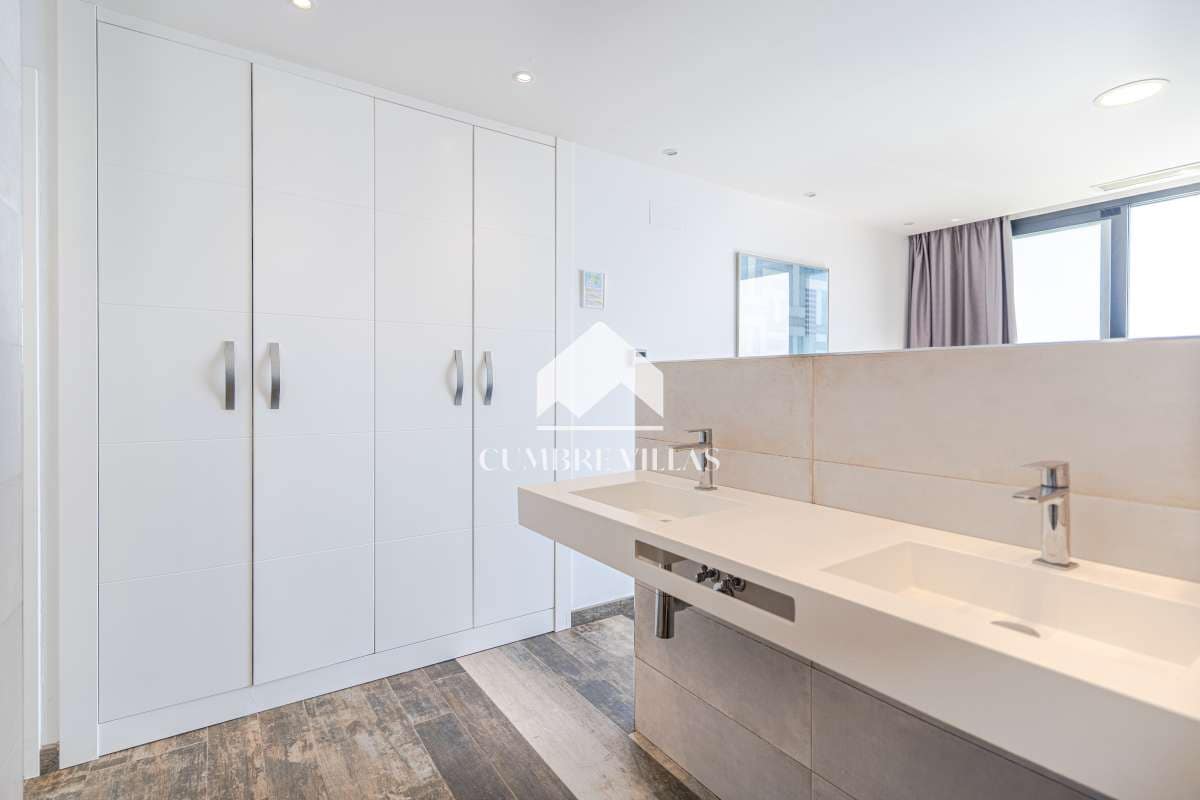 5 chambre Villa/Maison à vendre à Salobrena avec piscine - 1 445 000 € (Ref: 9838719)