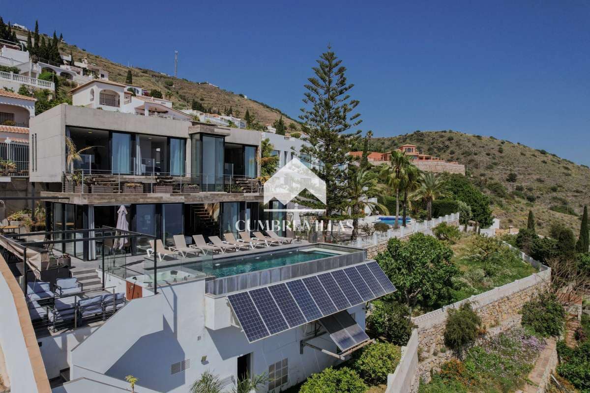 5 chambre Villa/Maison à vendre à Salobrena avec piscine - 1 445 000 € (Ref: 9838719)