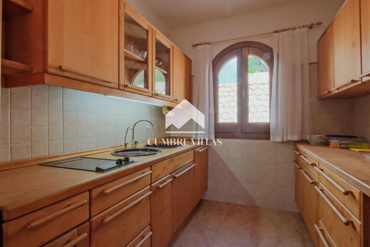 3 Zimmer Villa zu verkaufen in Salobrena mit Pool Garage - 840.000 € (Ref: 9848411)