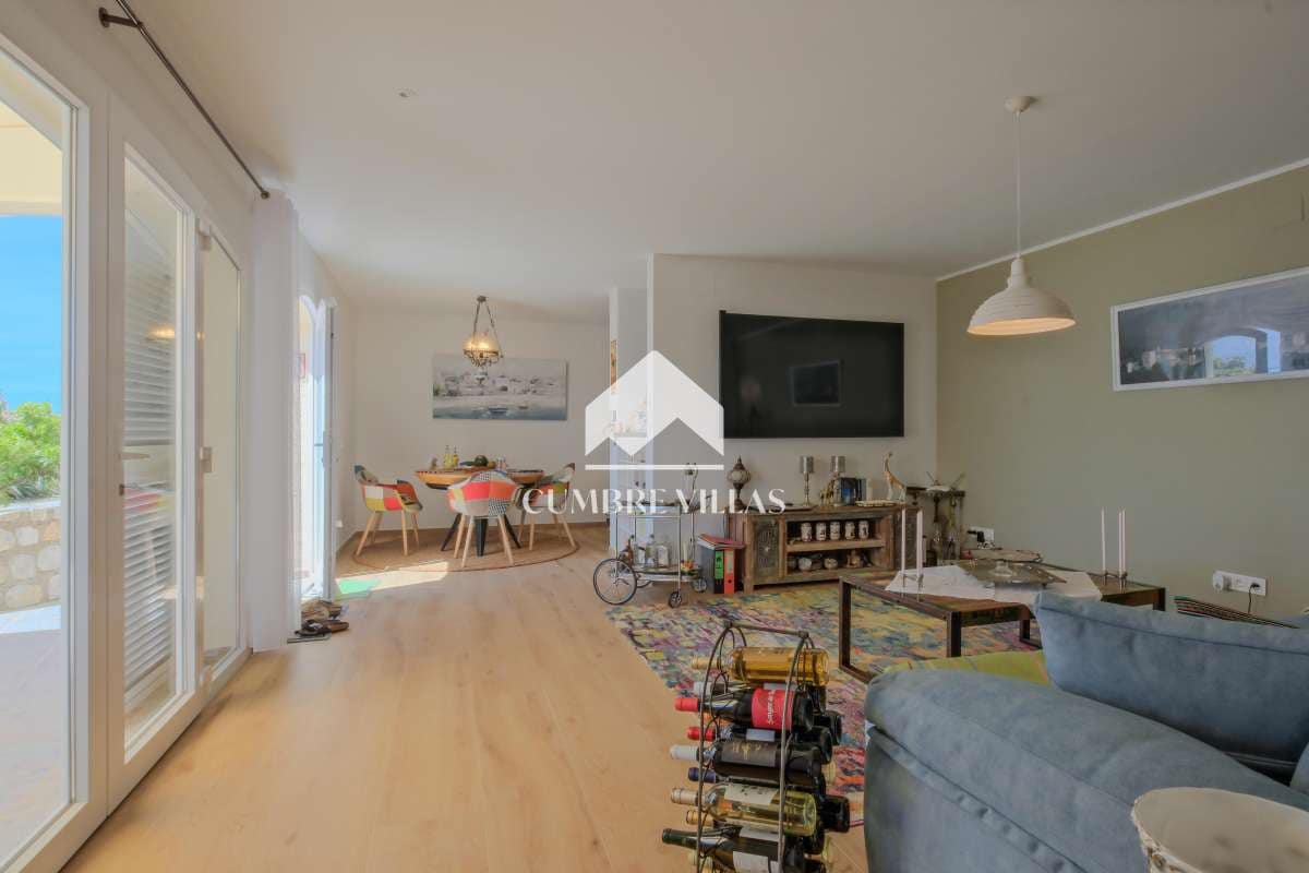 3 Zimmer Villa zu verkaufen in Salobrena mit Pool Garage - 840.000 € (Ref: 9848411)