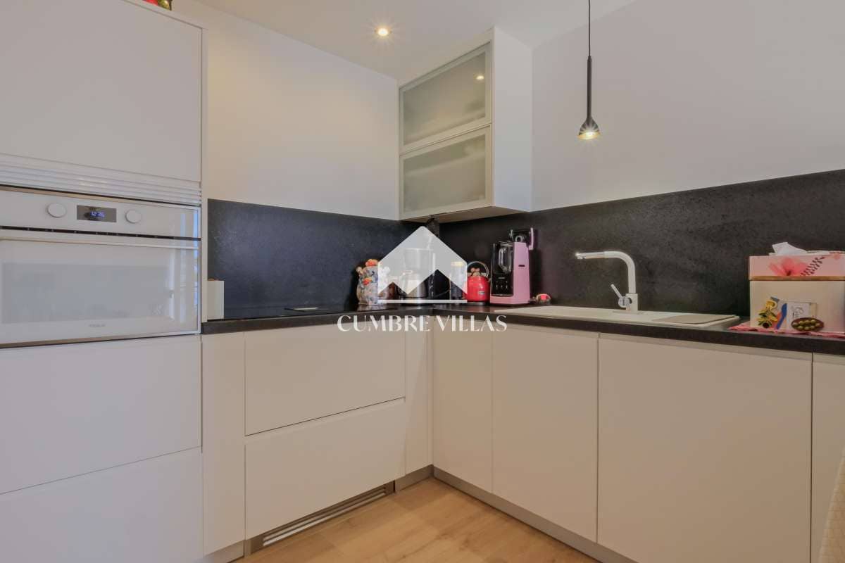 3 Zimmer Villa zu verkaufen in Salobrena mit Pool Garage - 840.000 € (Ref: 9848411)