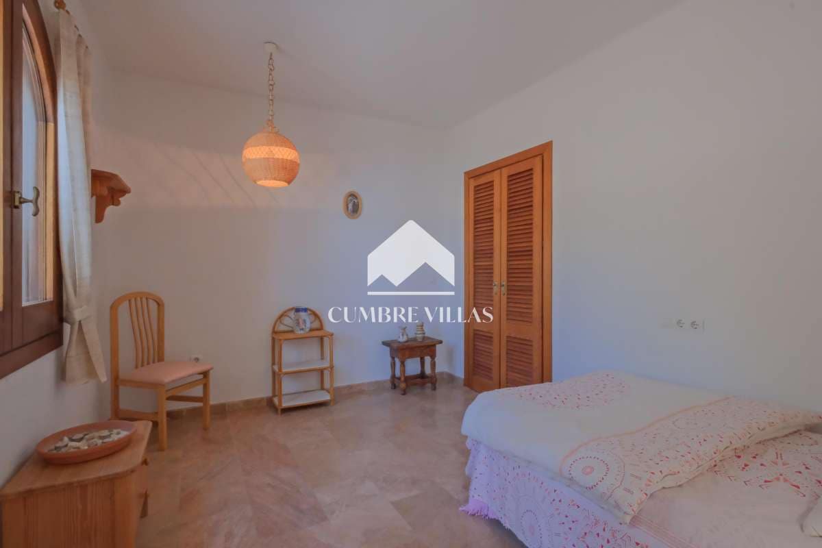 3 Zimmer Villa zu verkaufen in Salobrena mit Pool Garage - 840.000 € (Ref: 9848411)
