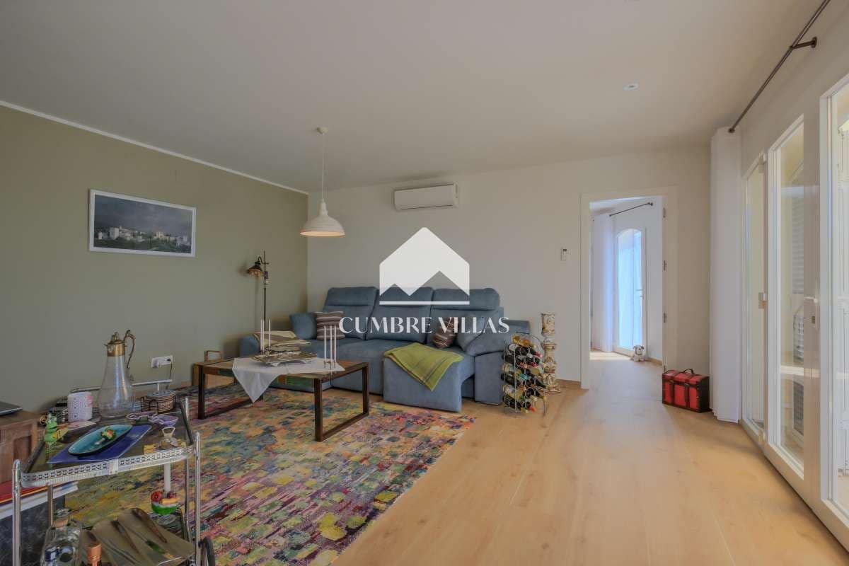 3 Zimmer Villa zu verkaufen in Salobrena mit Pool Garage - 840.000 € (Ref: 9848411)