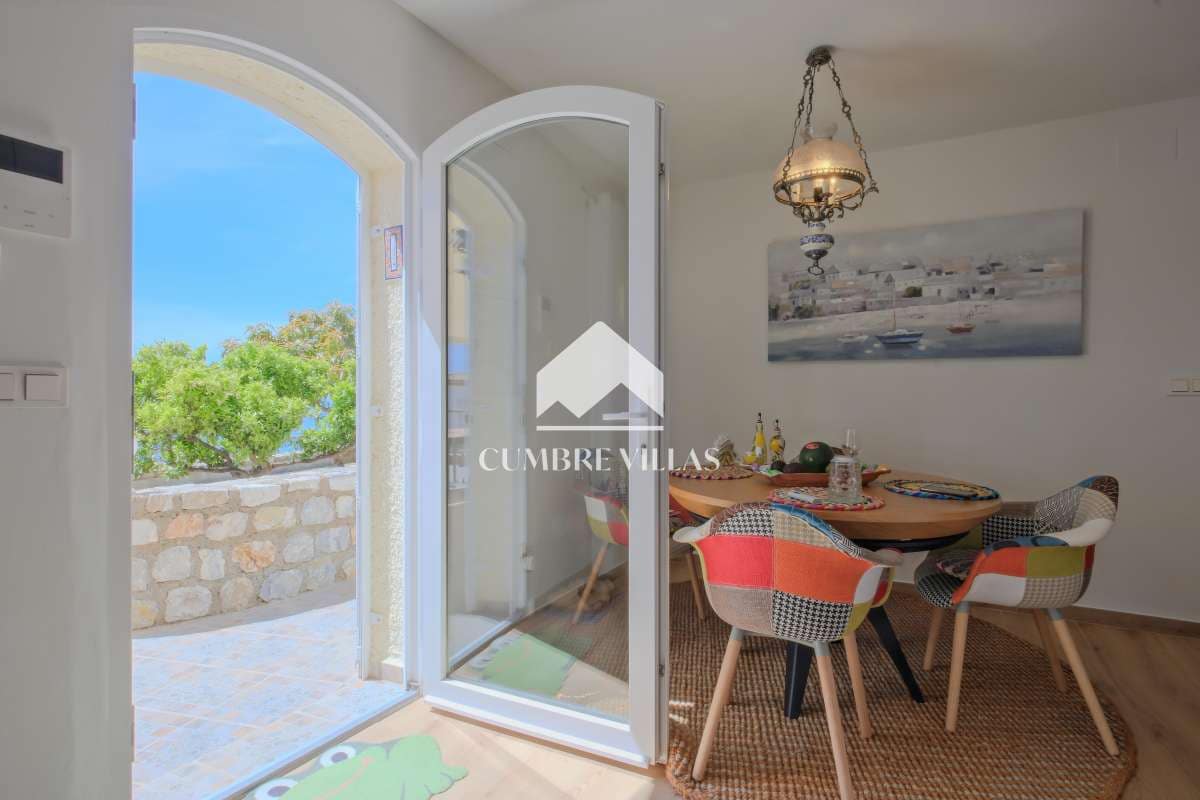 3 Zimmer Villa zu verkaufen in Salobrena mit Pool Garage - 840.000 € (Ref: 9848411)
