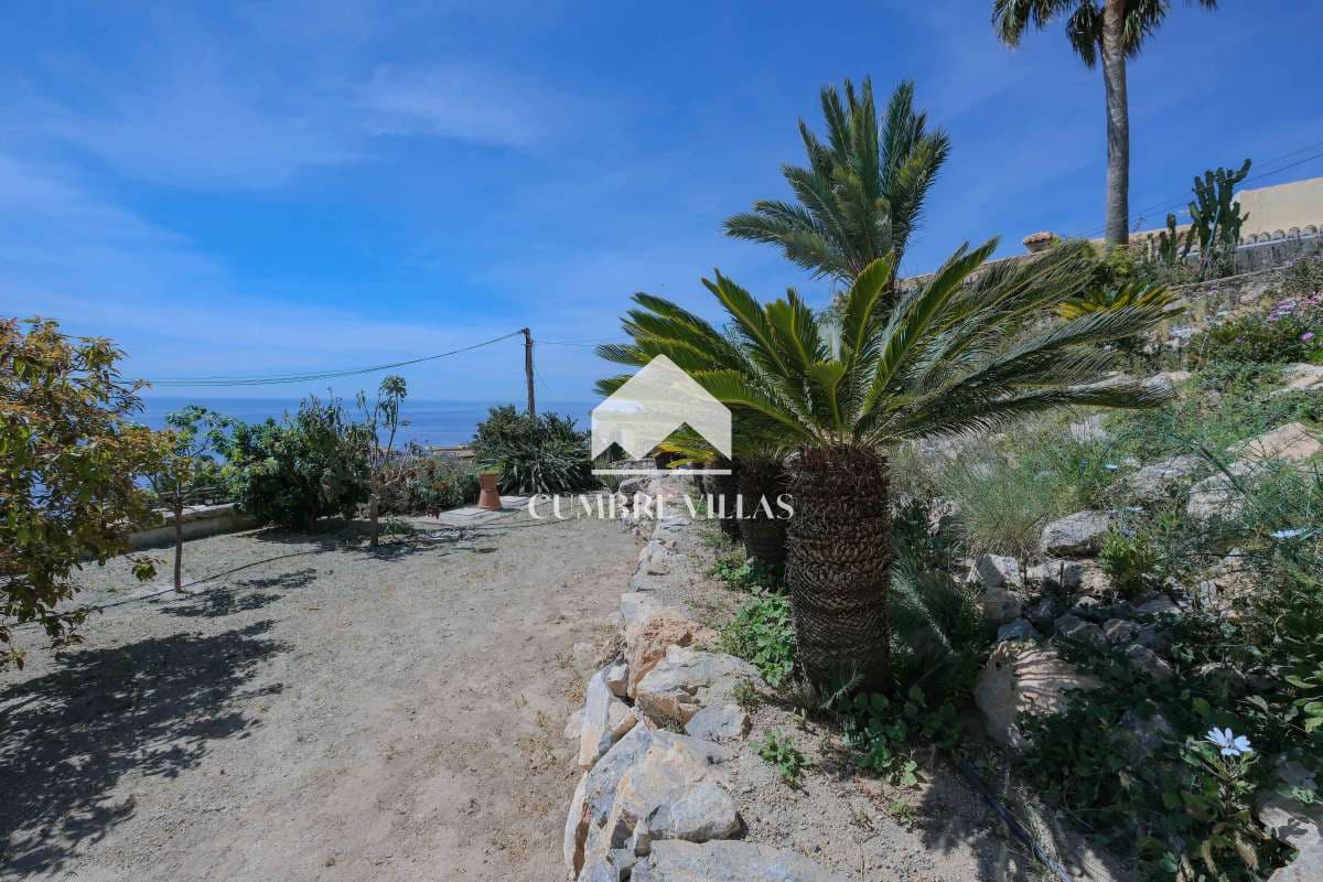 3 Zimmer Villa zu verkaufen in Salobrena mit Pool Garage - 840.000 € (Ref: 9848411)