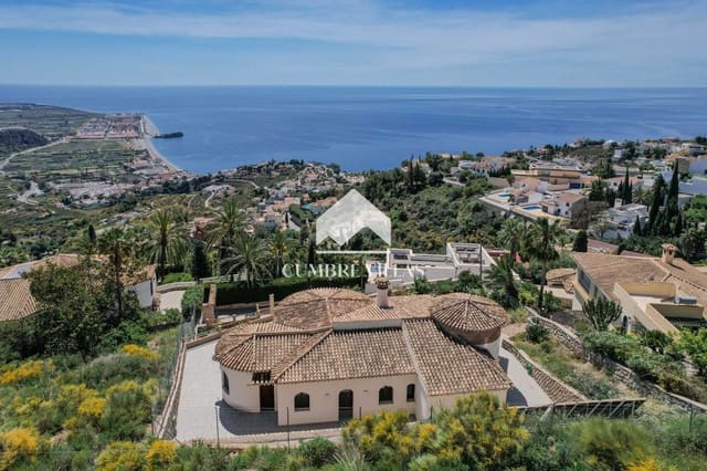 Chalet de 3 habitaciones en Salobreña en venta con piscina garaje - 840.000 € (Ref: 9848411)