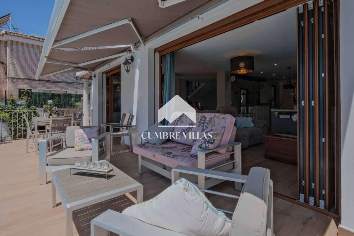 5 sypialnia Willa na sprzedaż w Almunecar z basenem garażem - 1 665 000 € (Ref: 9850620)