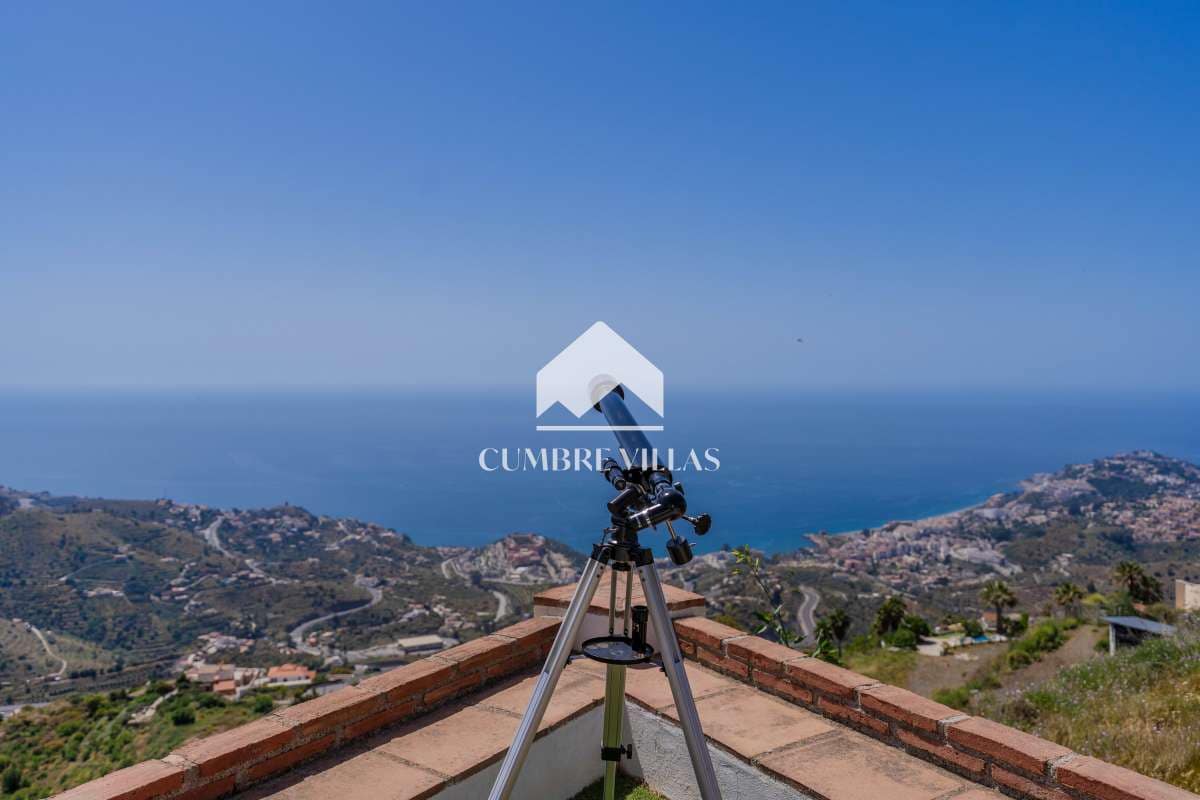 5 bedroom Finca/Country House for sale in Almunecar with pool garage - € 525,000 (Ref: 9854674)