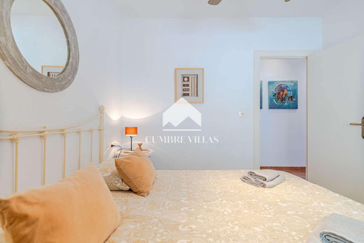 4 slaapkamer Villa te koop in Salobrena met zwembad garage - € 750.000 (Ref: 9891450)