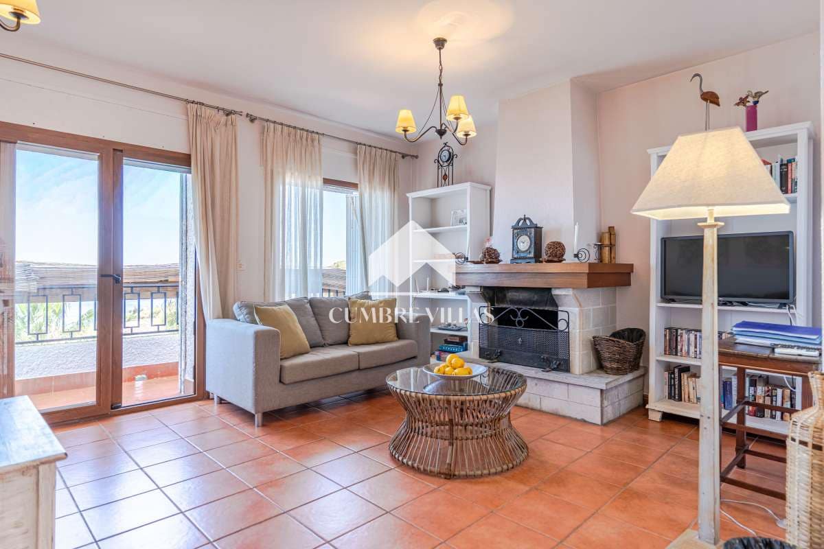 4 slaapkamer Villa te koop in Salobrena met zwembad garage - € 750.000 (Ref: 9891450)