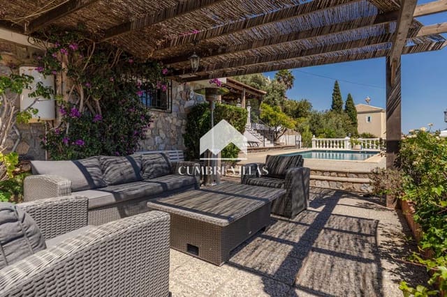 4 slaapkamer Villa te koop in Salobreña met zwembad garage - € 750.000 (Ref: 9891450)