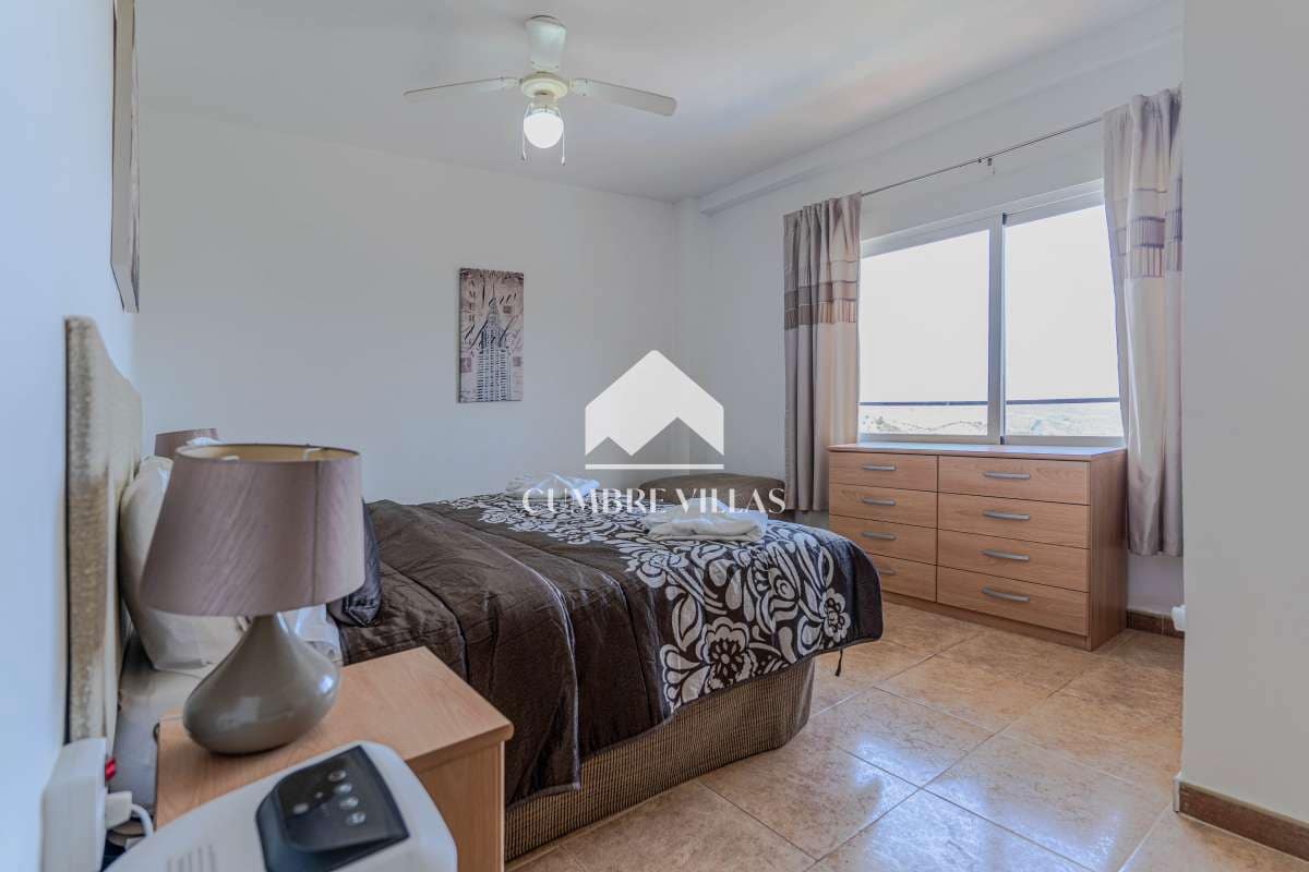 5 bedroom Villa for sale in Lujar with pool garage - € 325,000 (Ref: 9926508)