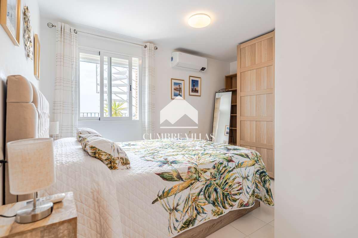 3 sypialnia Apartament na sprzedaż w La Herradura z basenem - 449 000 € (Ref: 9932556)
