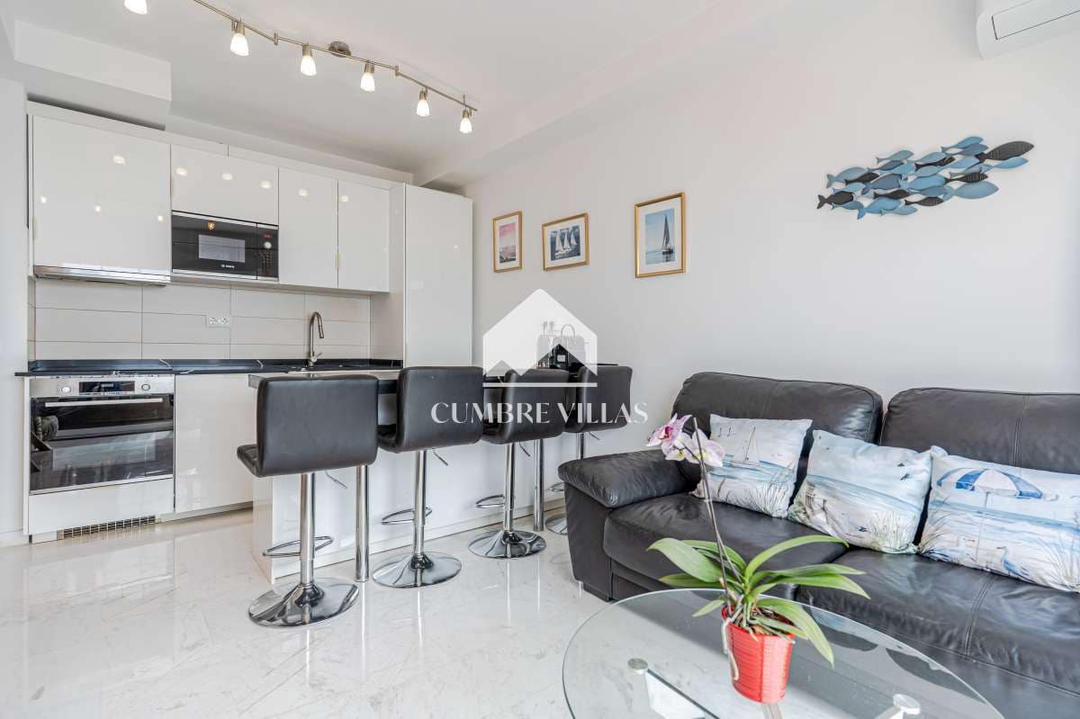 3 sypialnia Apartament na sprzedaż w La Herradura z basenem - 449 000 € (Ref: 9932556)