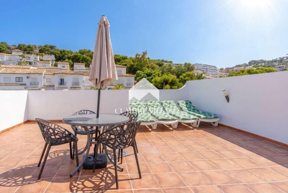 3 sypialnia Apartament na sprzedaż w La Herradura z basenem - 449 000 € (Ref: 9932556)