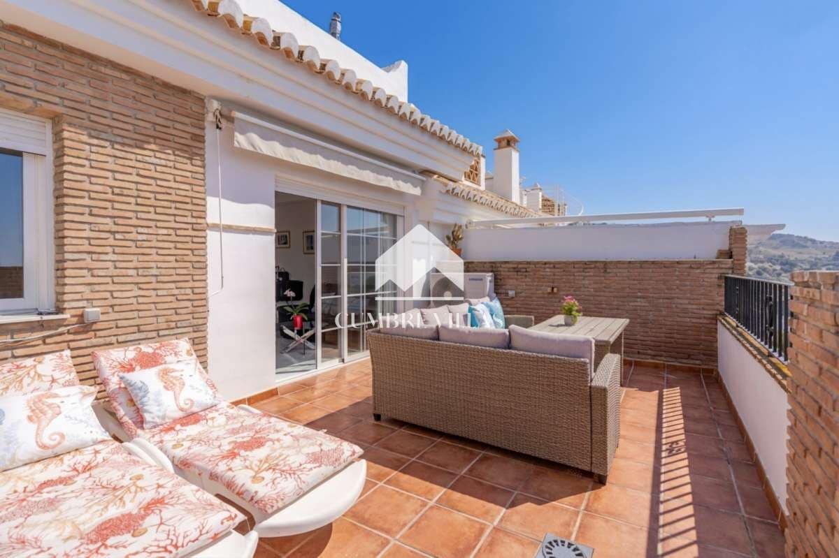 3 sypialnia Apartament na sprzedaż w La Herradura z basenem - 449 000 € (Ref: 9932556)