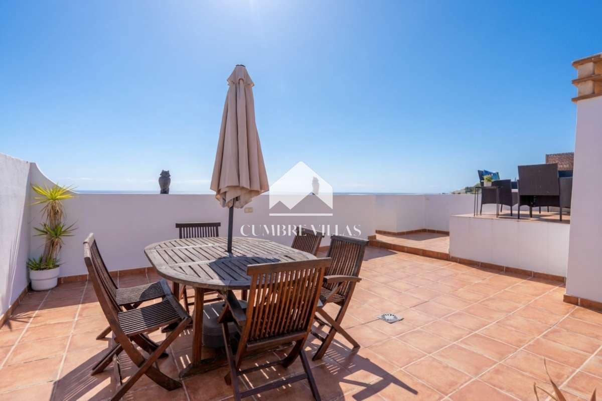 3 sypialnia Apartament na sprzedaż w La Herradura z basenem - 449 000 € (Ref: 9932556)