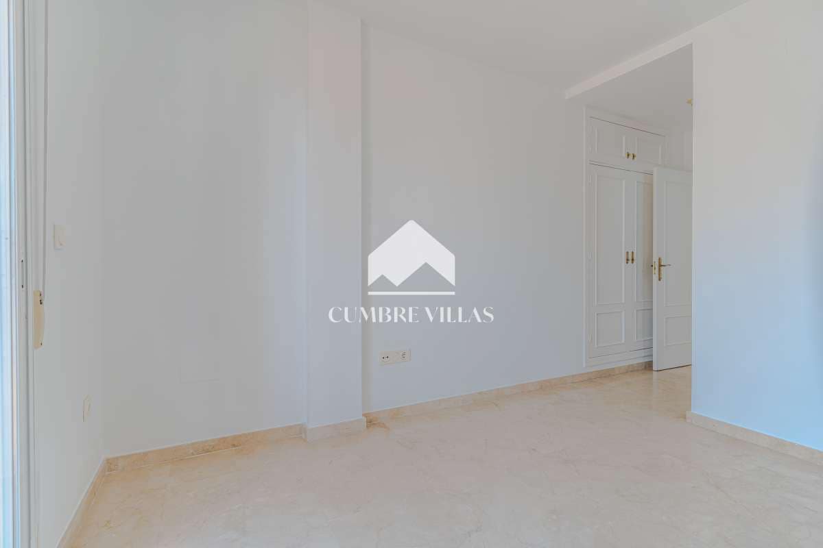 4 quarto Moradia para venda em Almunecar com piscina garagem - 625 000 € (Ref: 9948955)
