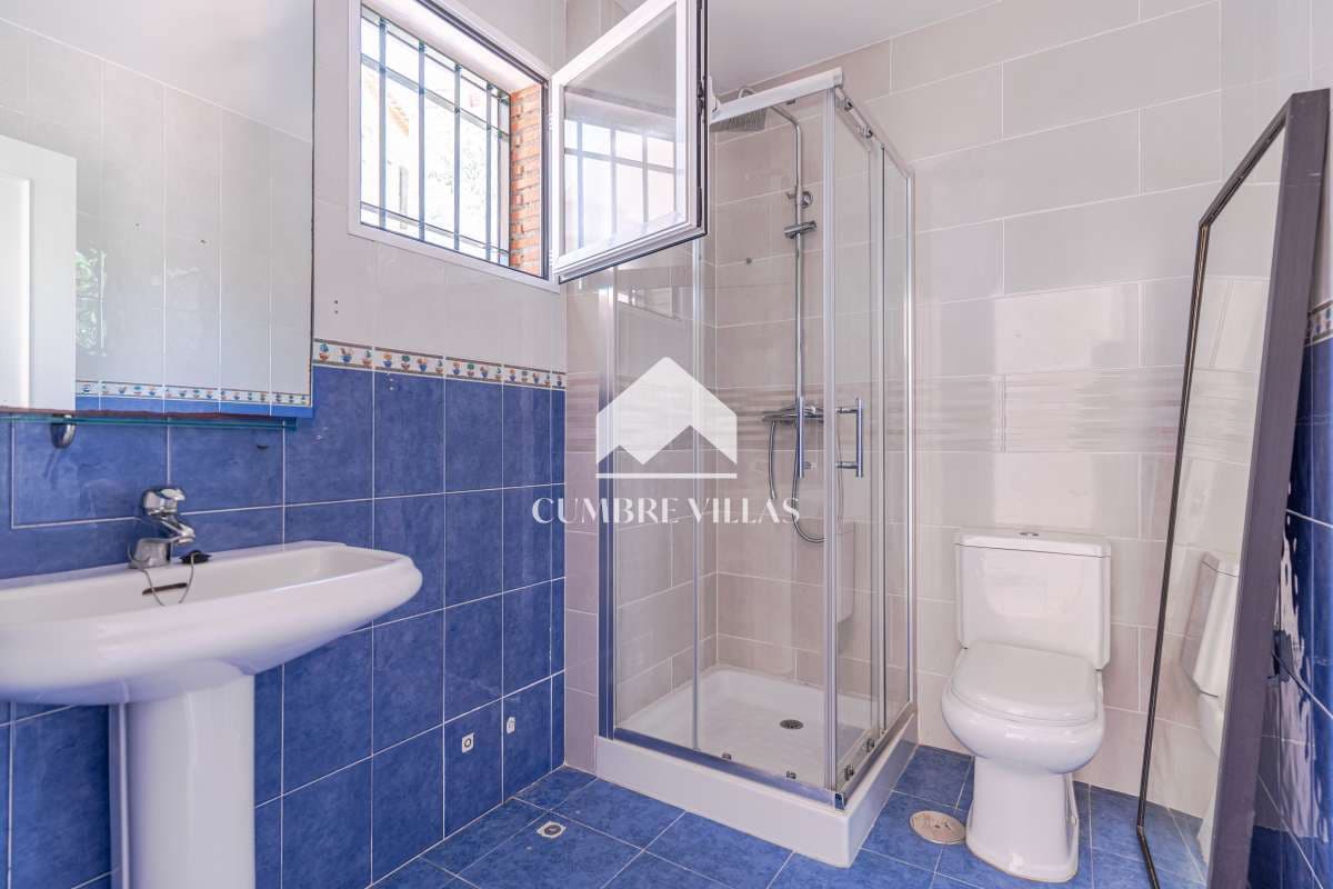 4 quarto Moradia para venda em Almunecar com piscina garagem - 625 000 € (Ref: 9948955)