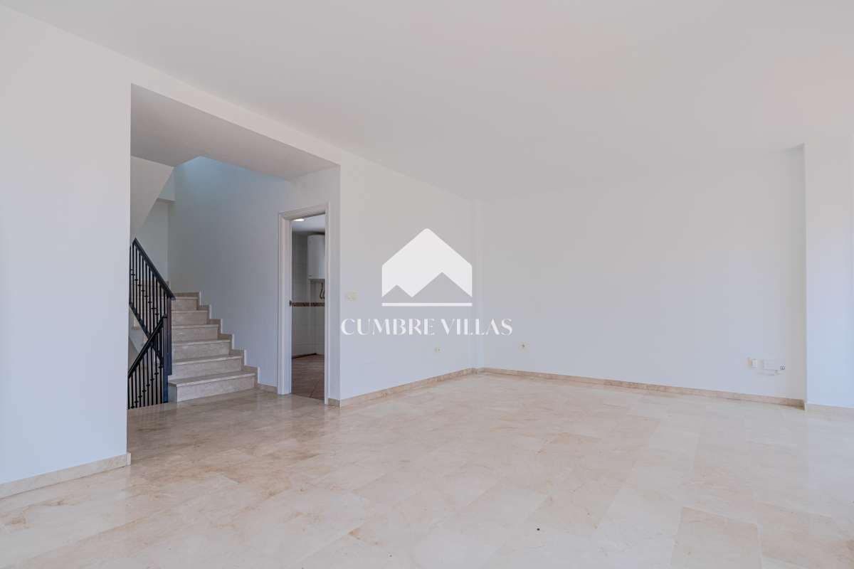 4 quarto Moradia para venda em Almunecar com piscina garagem - 625 000 € (Ref: 9948955)