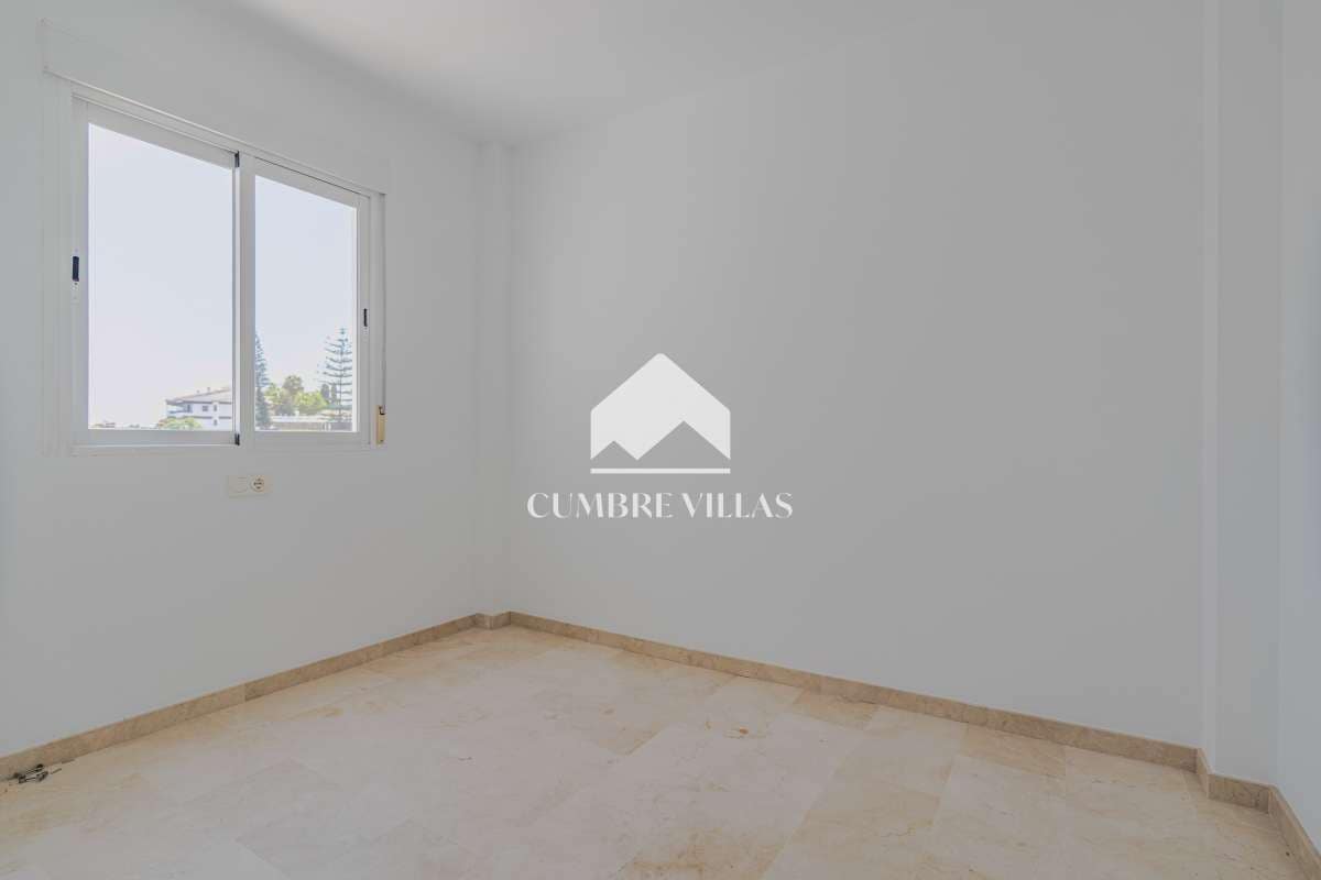 4 quarto Moradia para venda em Almunecar com piscina garagem - 625 000 € (Ref: 9948955)