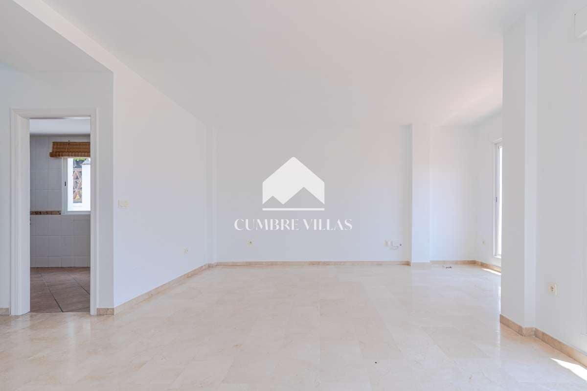 4 quarto Moradia para venda em Almunecar com piscina garagem - 625 000 € (Ref: 9948955)