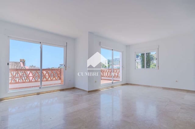 4 quarto Moradia para venda em Almuñécar com piscina garagem - 625 000 € (Ref: 9948955)